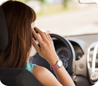 Får man prata i mobiltelefon när man kör?
