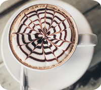 Vill du åka på semester eller ta en latte om dagen?