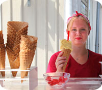 Så gör du för att få betala skatt på sommarjobbet